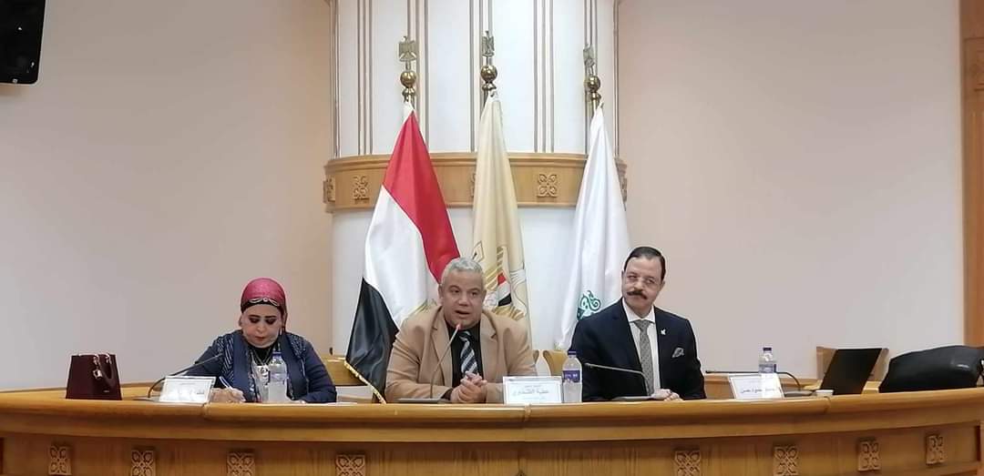  حروب الأجيال وبقاء الدولة المصرية فى ندوة  بالمجلس الأعلي للثقافة 